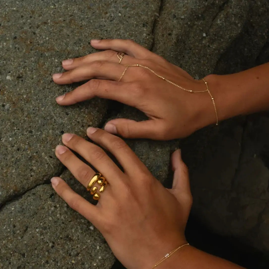 Camille hand chain